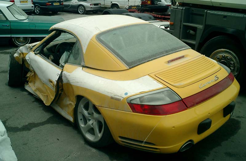 Crashed-996-4S11-800.jpg