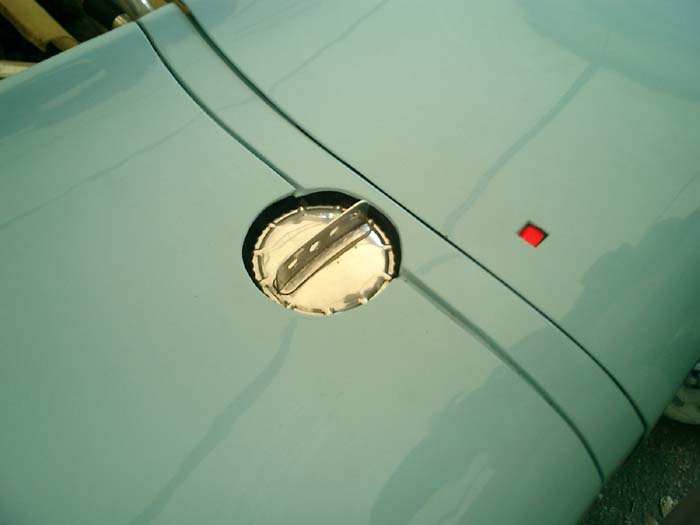 Porsche-910-6-700.jpg